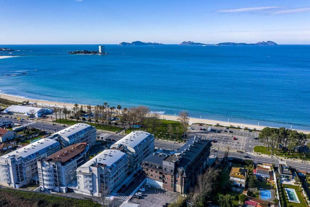 Apartamentos En Playa De Samil Primera Linea De Playa Pe Na Areia Vigo Esterno foto