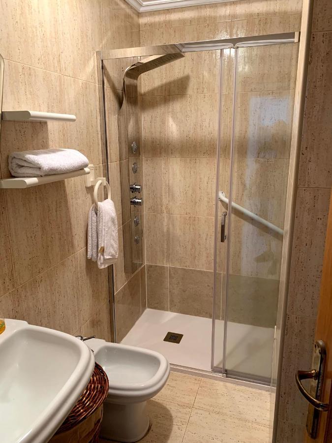 Apartamentos En Playa De Samil Primera Linea De Playa Pe Na Areia Vigo Esterno foto