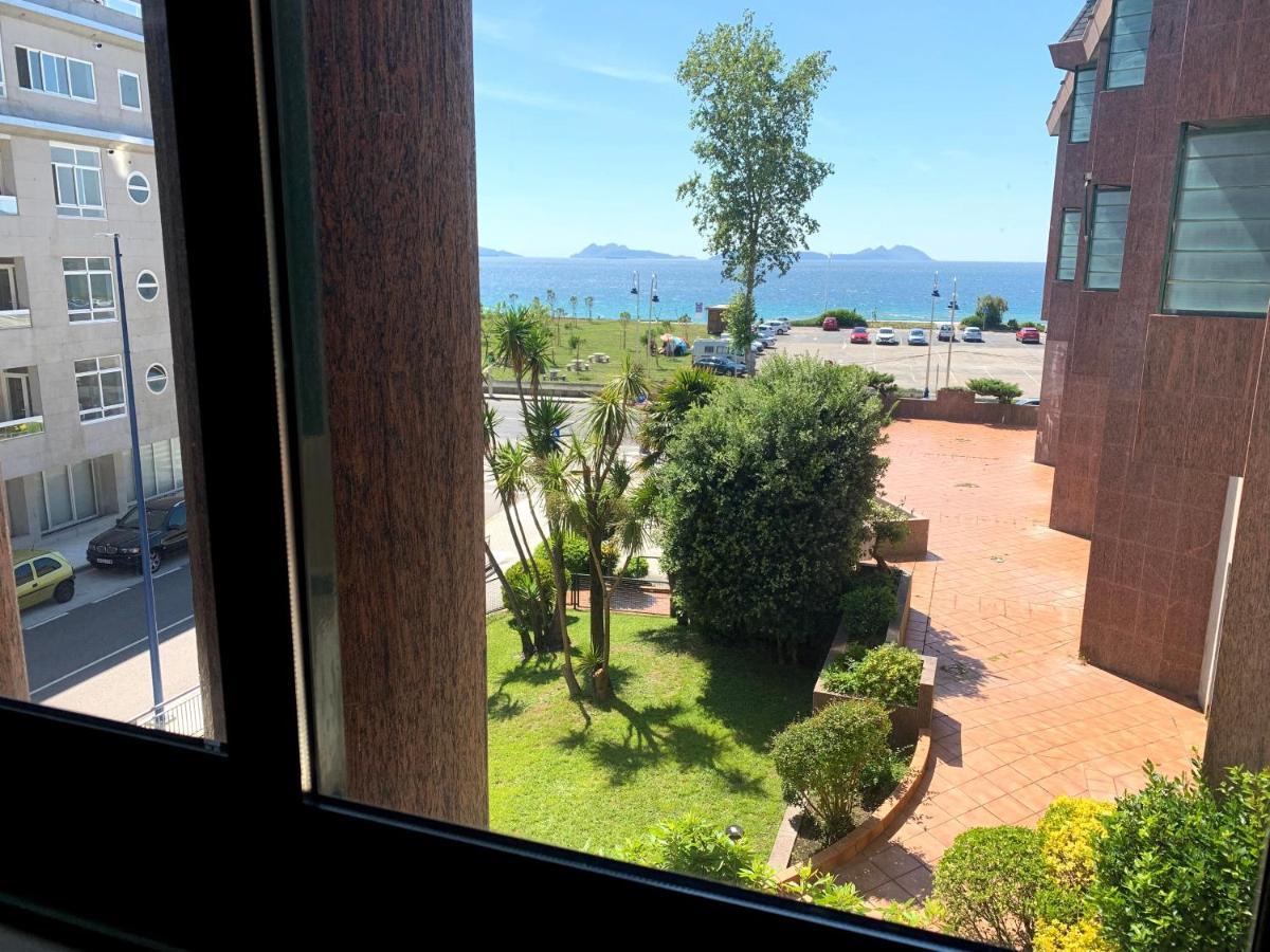 Apartamentos En Playa De Samil Primera Linea De Playa Pe Na Areia Vigo Esterno foto