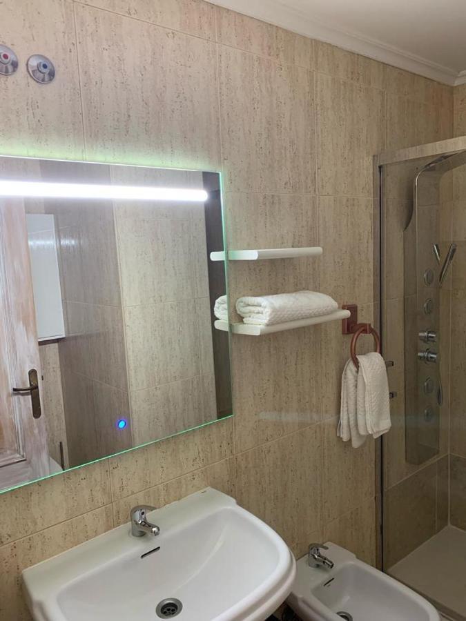 Apartamentos En Playa De Samil Primera Linea De Playa Pe Na Areia Vigo Esterno foto